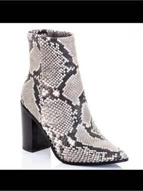 Aldo loviren snake boots size US 6/EUR 36